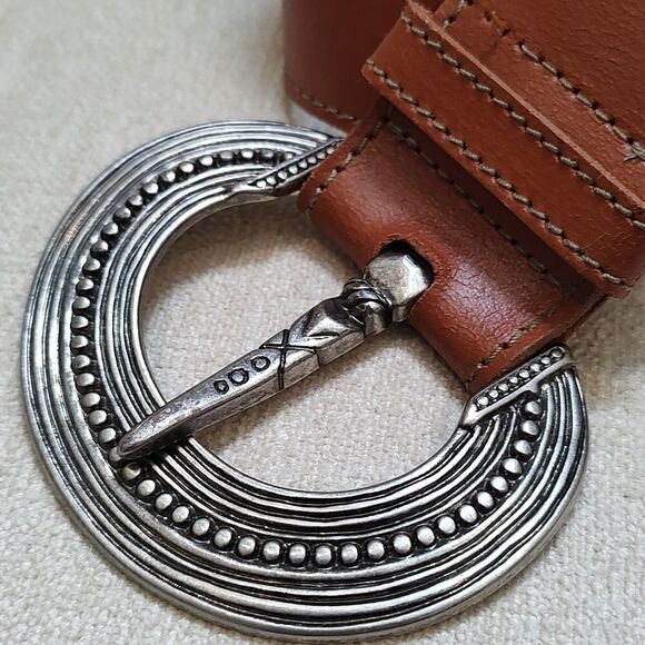 Brown Leather Wide Belt with Ornate Silver Buckle & Silver Elephant Studs Size S - Picture 2 of 10
